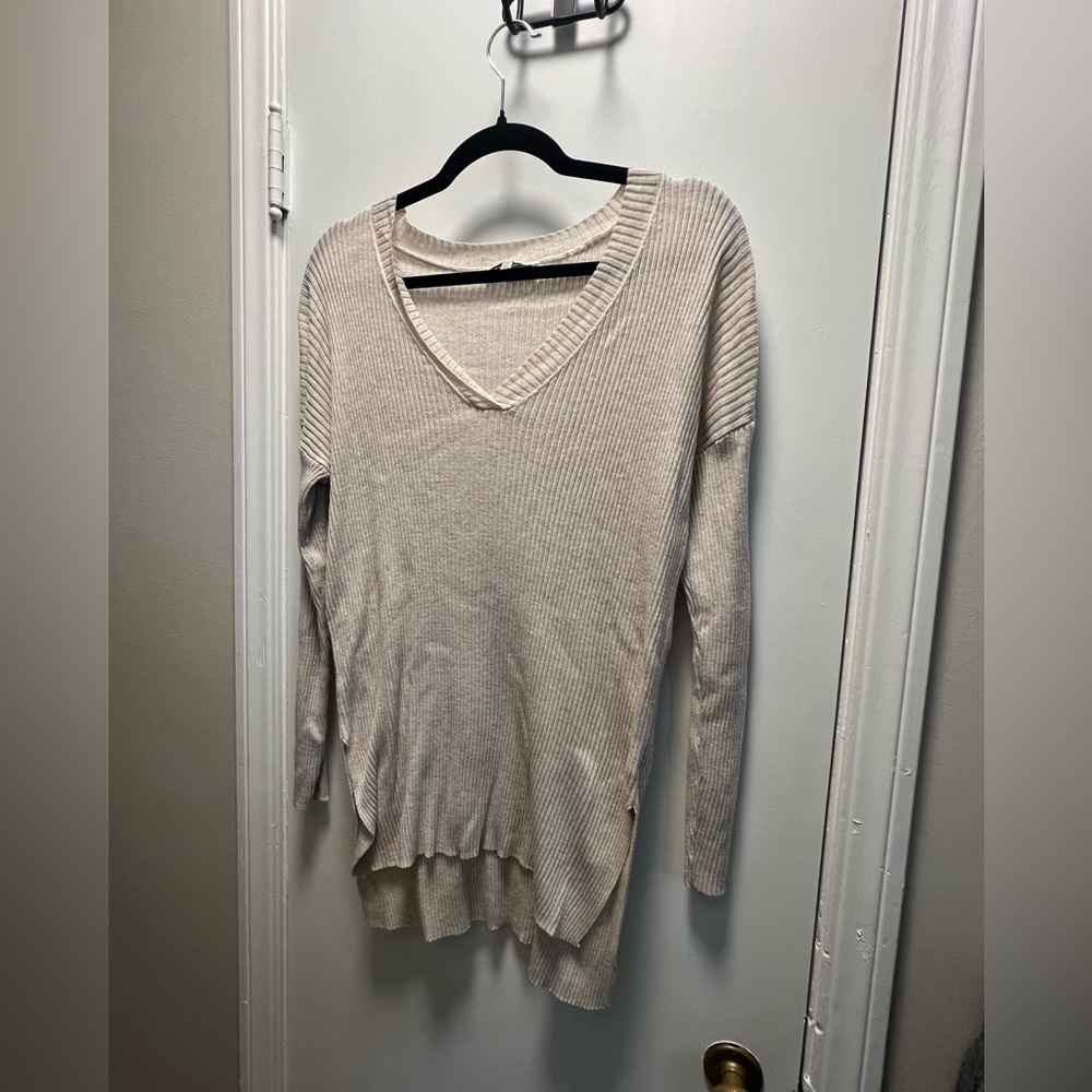 Z Supply V-Neck Ribbed Sweater - Light Beige